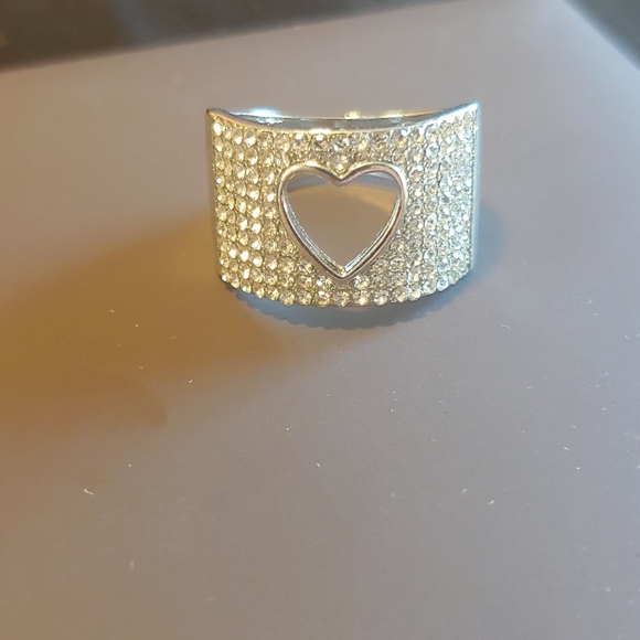 Ring - Picture 3 of 3